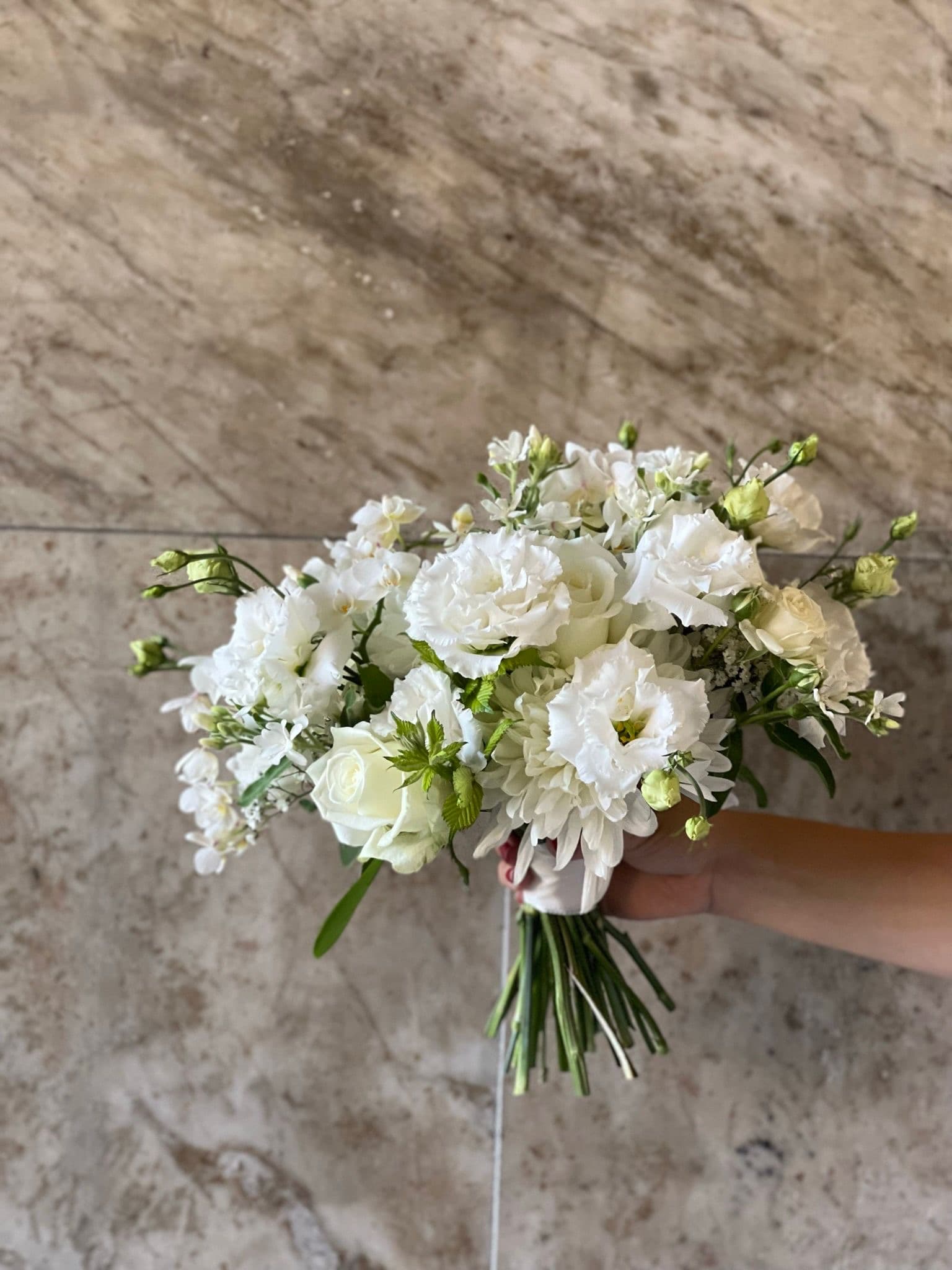 Lillasyster by Årsta blomsterhandel - image 3